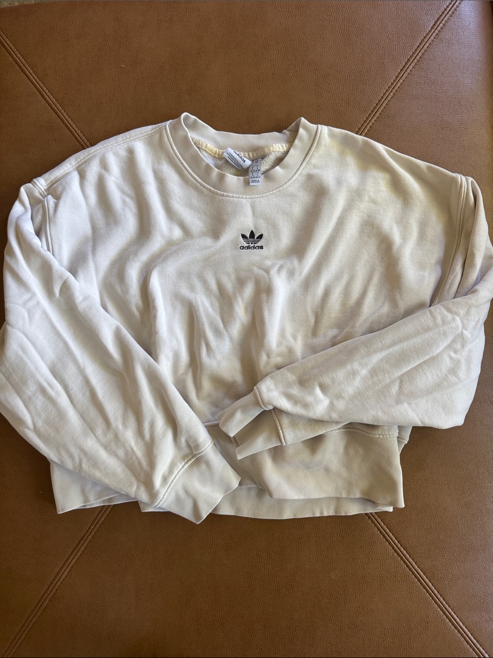 adidas cropped Cream Crewneck sweatshirt with Small Trefoil Logo sz small
